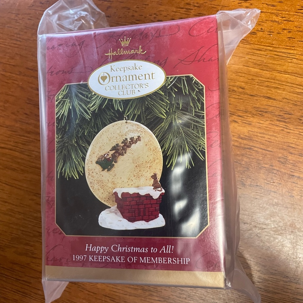 1997 Keepsake of Membership Hallmark Christmas ornament, Happy Christmas to All
